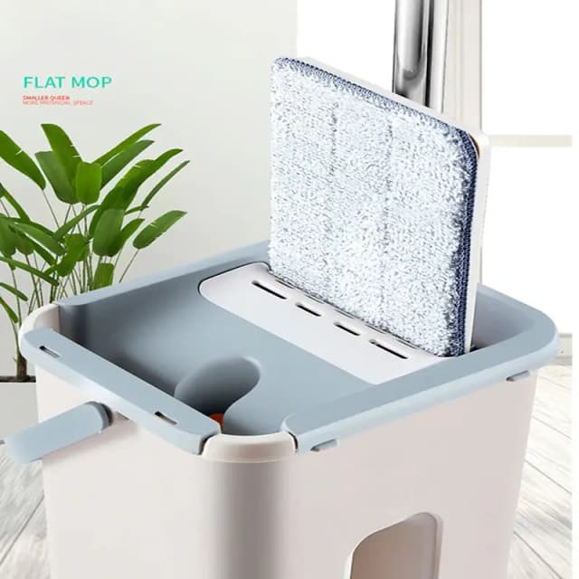 Flat mop and bucket